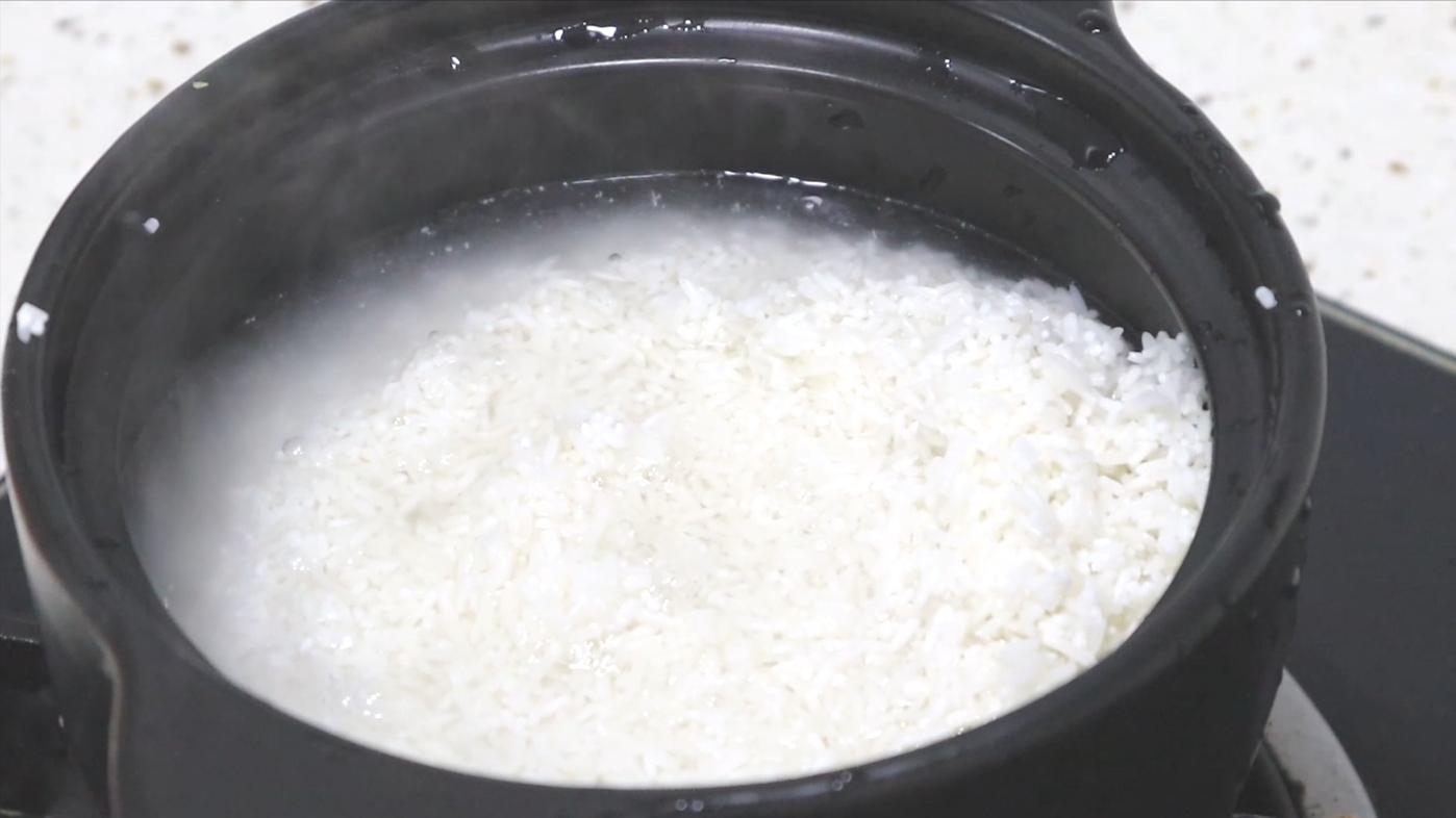煲仔饭制作指南及技巧全解析,煲仔饭怎么做正宗