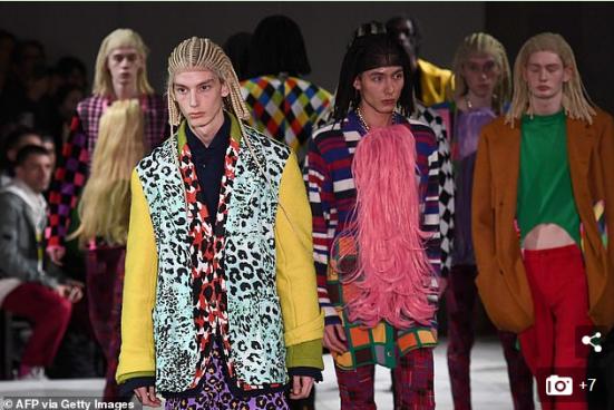 日本古怪造型男模走秀视频,日本时尚男模走秀