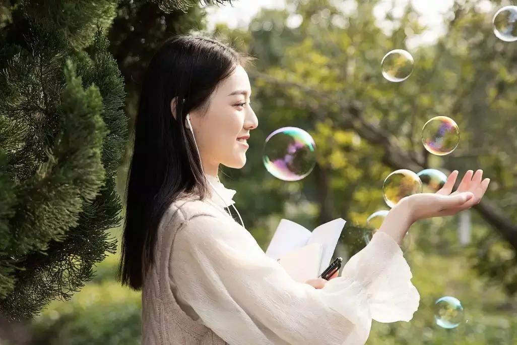 迪奥持妆粉底液和mac测评,持妆恒久粉底液