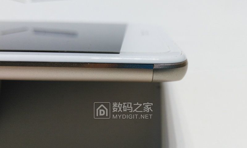 每日一拆,华为手机荣耀6x拆机