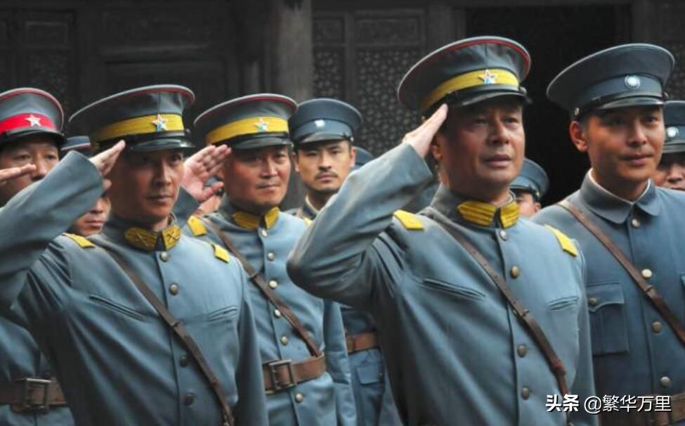 中国军服和外国军服有什么区别,日本军服和中国军服区别