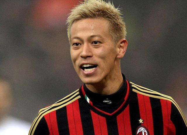 孙兴慜跟本田圭佑谁厉害,本田圭佑与孙兴慜谁的地位更高