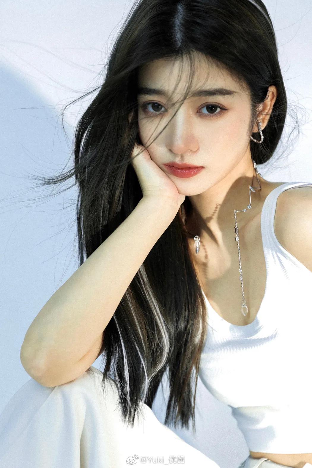 2021什么发色最显白减龄,在家染发色2021年最火发色显白