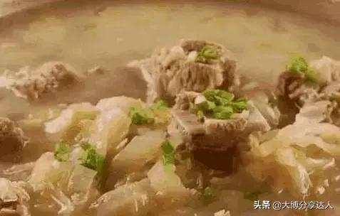 东北酸菜的家常菜做法大全集视频,酸菜的6种家常做法开胃又下饭