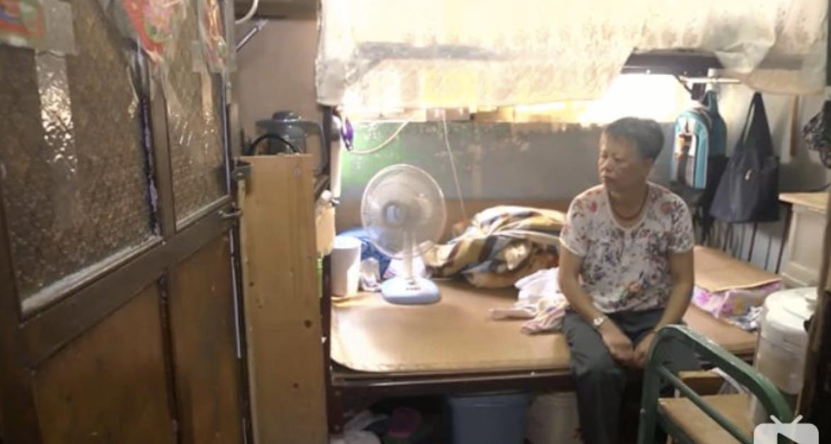 你看过香港的“棺材房”吗?不到5平米的空间,是20多万人的家