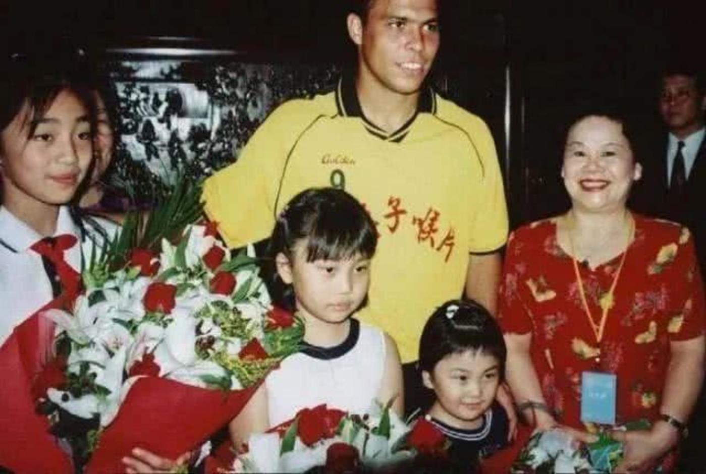 罗纳尔多卡卡谁厉害,卡卡vsc罗纳尔多