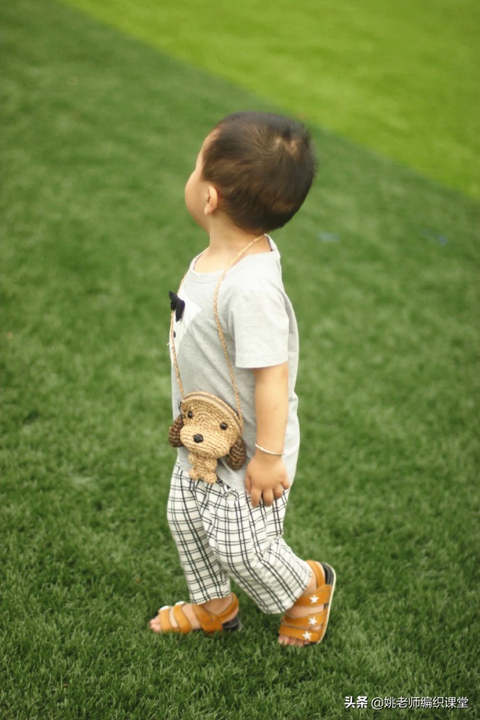 钩小黄狗挂件教程,怎样自制狗狗四只脚专用背包