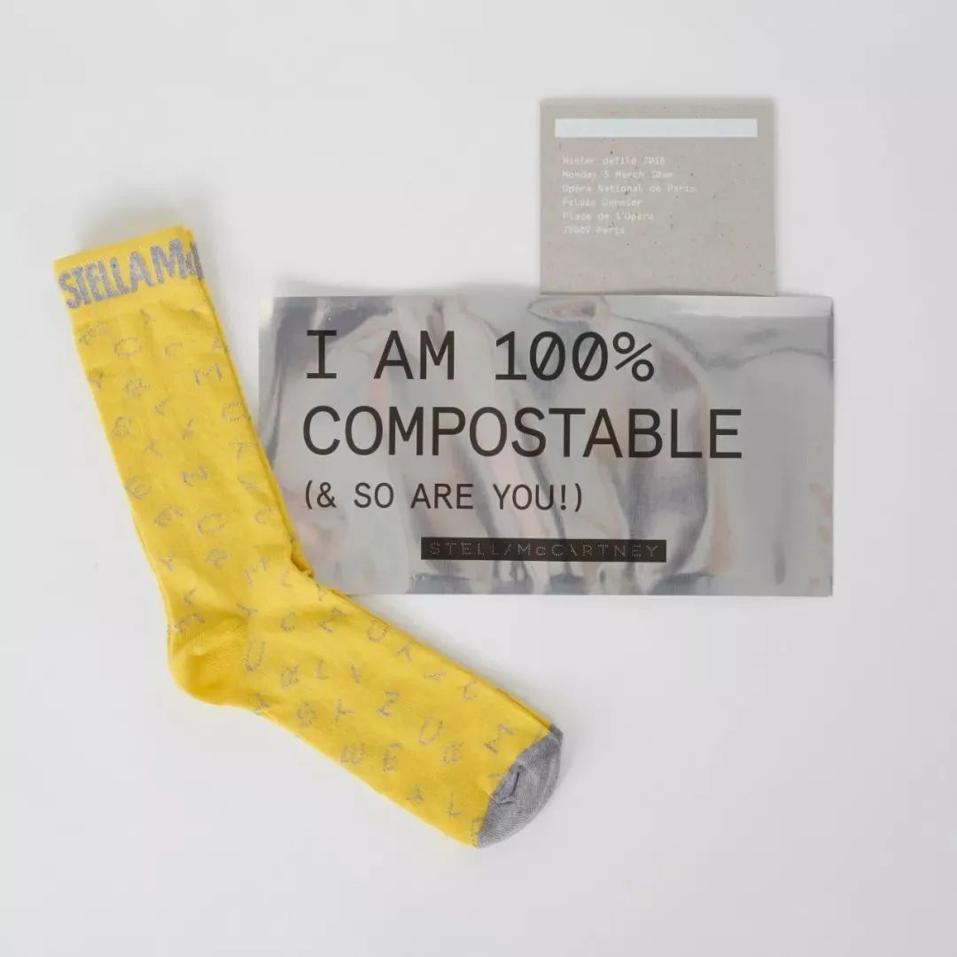 蕾哈娜菠萝纹的服装,蕾哈娜服装品牌