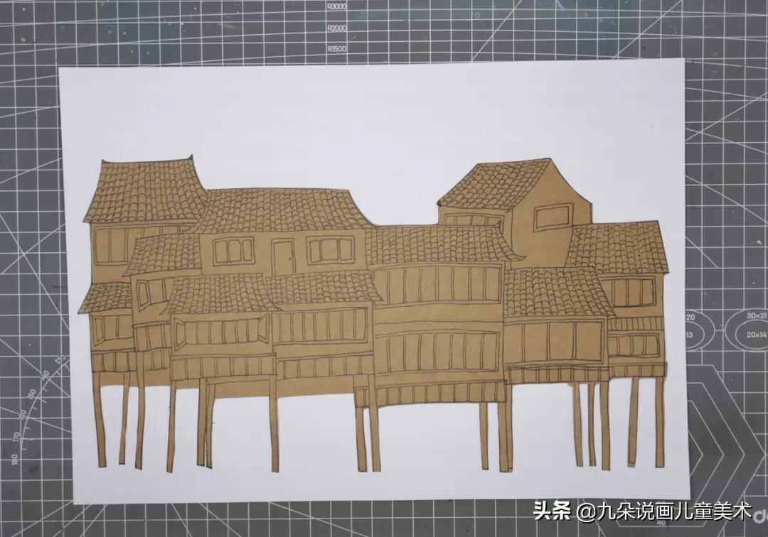 儿童画吊脚楼教程,创意儿童画苗族吊脚楼