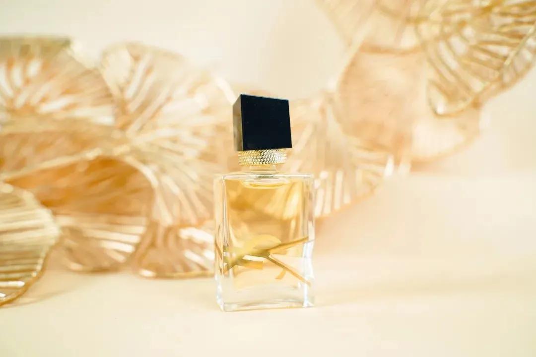 用ysl香水的都是渣女吗,ysl最撩人的香水