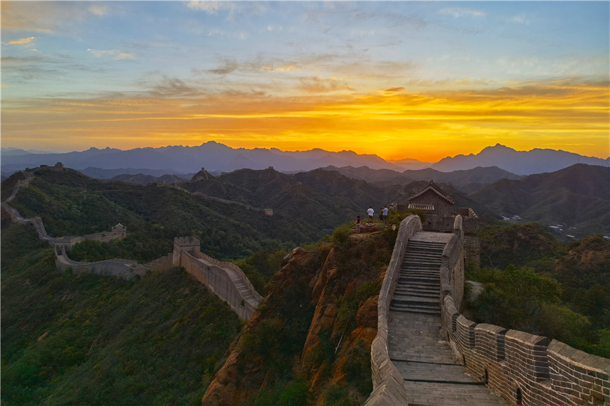 修长城金山岭段,来金山岭长城看落日感受苍凉之美