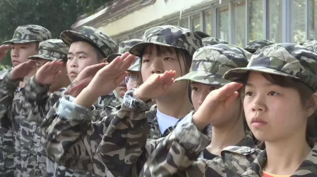 余庆他山中学军训,余庆他山中学2021军训
