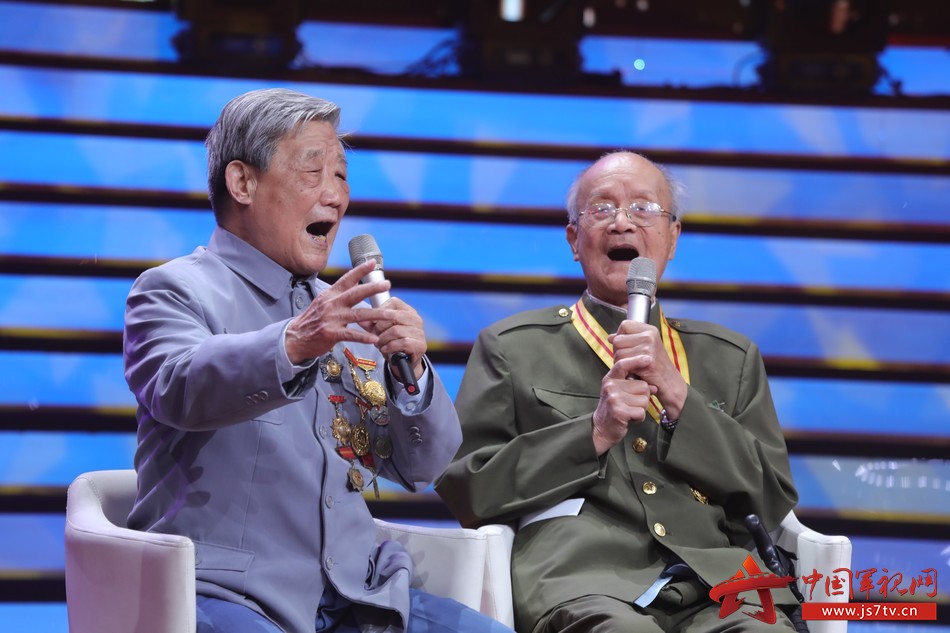 唱响军歌并讲述军歌背后的故事,讲述军歌背后的故事