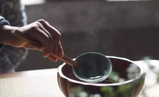 普洱茶泡茶的正确步骤,普洱茶泡茶手法和技巧紫砂壶