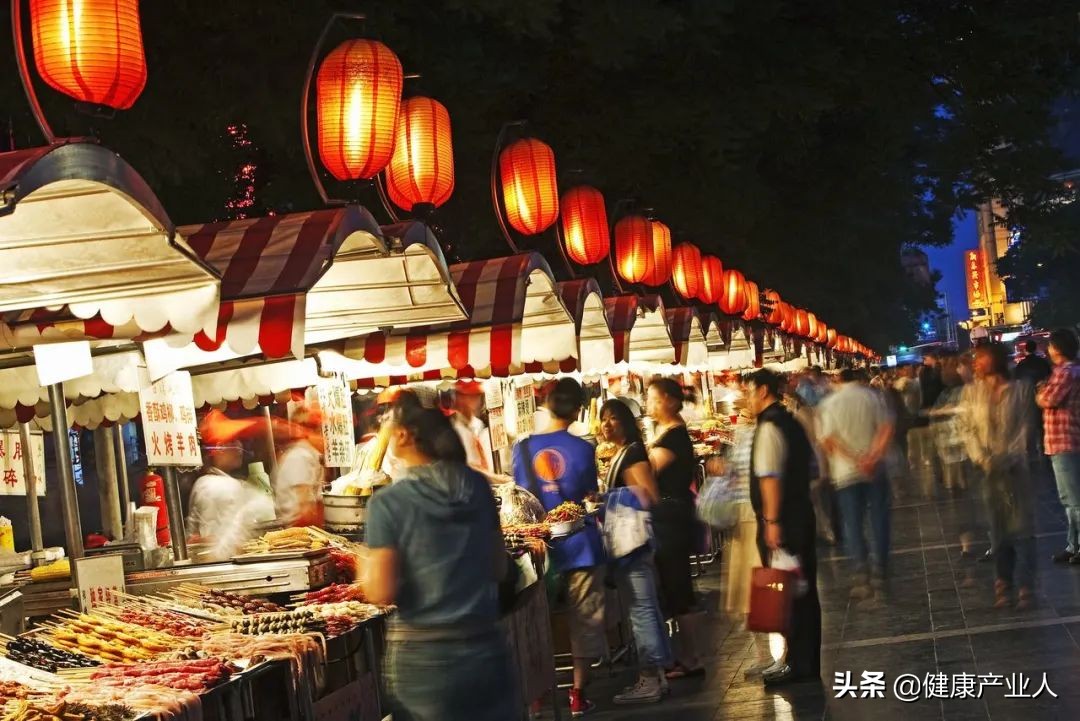 地摊经济刷屏,摆摊致富热潮开启...健康产业,是否也需重操旧业?