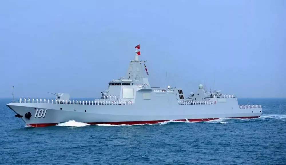 美军两栖攻击舰被拒停,美国新建中型登陆舰