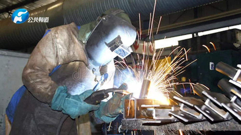 眼里不容“纸片”|郑州爱尔眼科医院屈光中心主任游昌涛博士科普来了