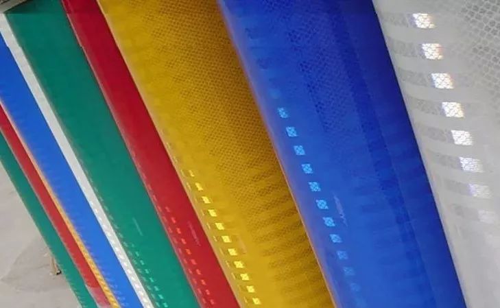 交通反光膜分类,公路反光膜等级分类标准