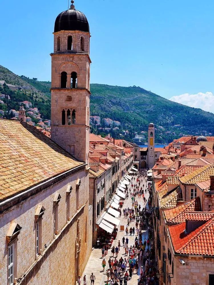 单集成本一亿仍稳赚不赔的史诗大剧，《权力的游戏》幕后的金钱事