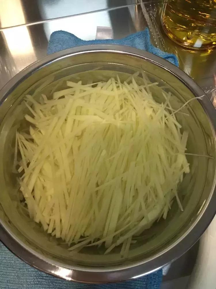 牛奶过期能浇哪些花卉植物,牛奶过期了怎么处理浇绿植