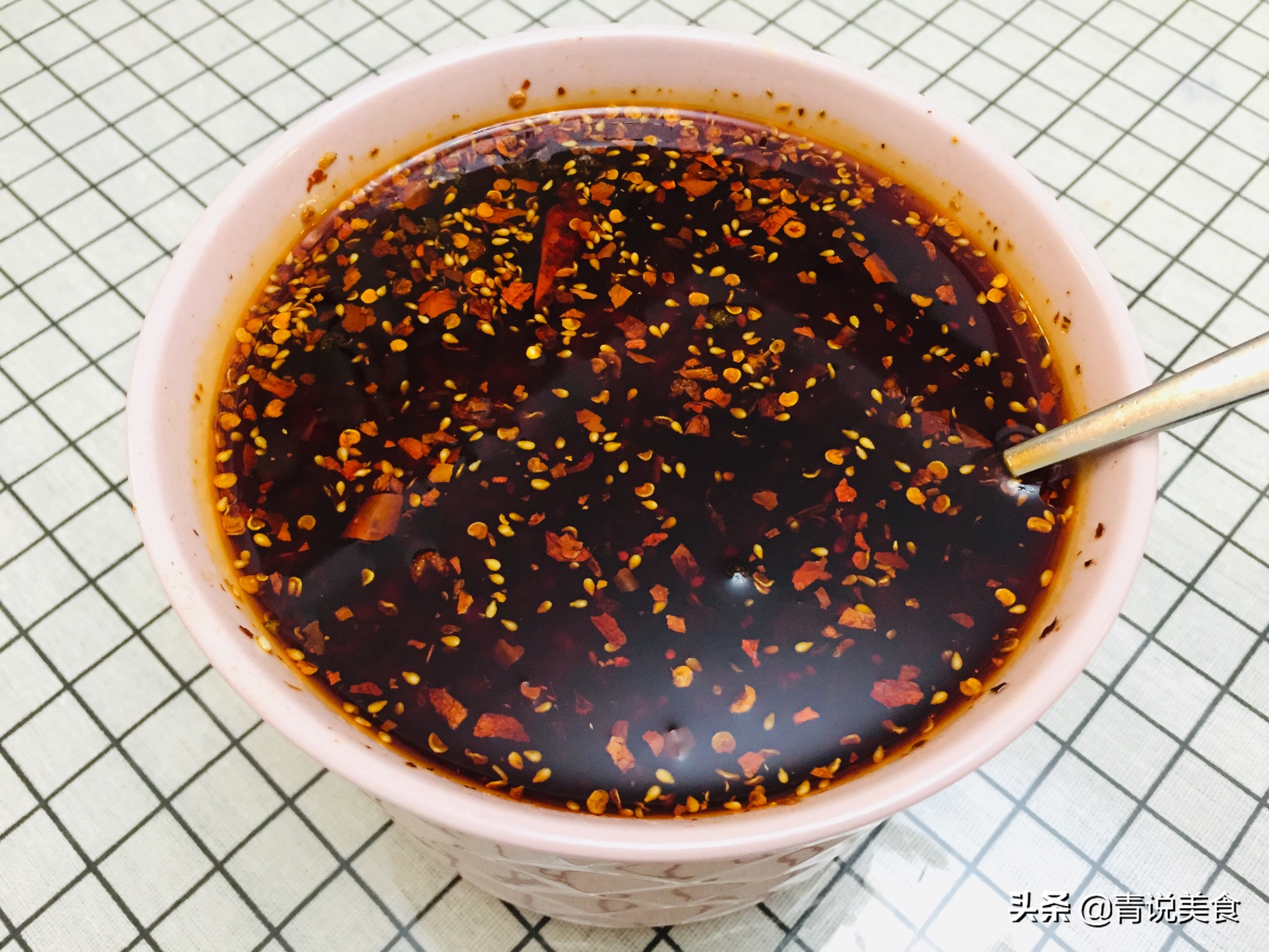 怎样做红油辣子更香,红油辣子怎么做才红