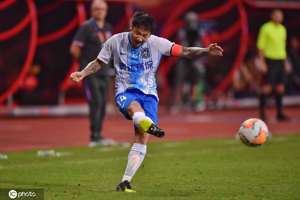 中超五轮过后的形势,五轮过后青岛海牛一球未进