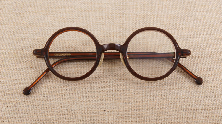 眼镜坏了用哪种胶才能粘好,眼镜坏了可以用啥胶粘