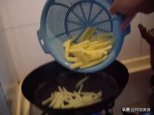 自制外酥内嫩薯条,偏软的薯条家庭自制做法
