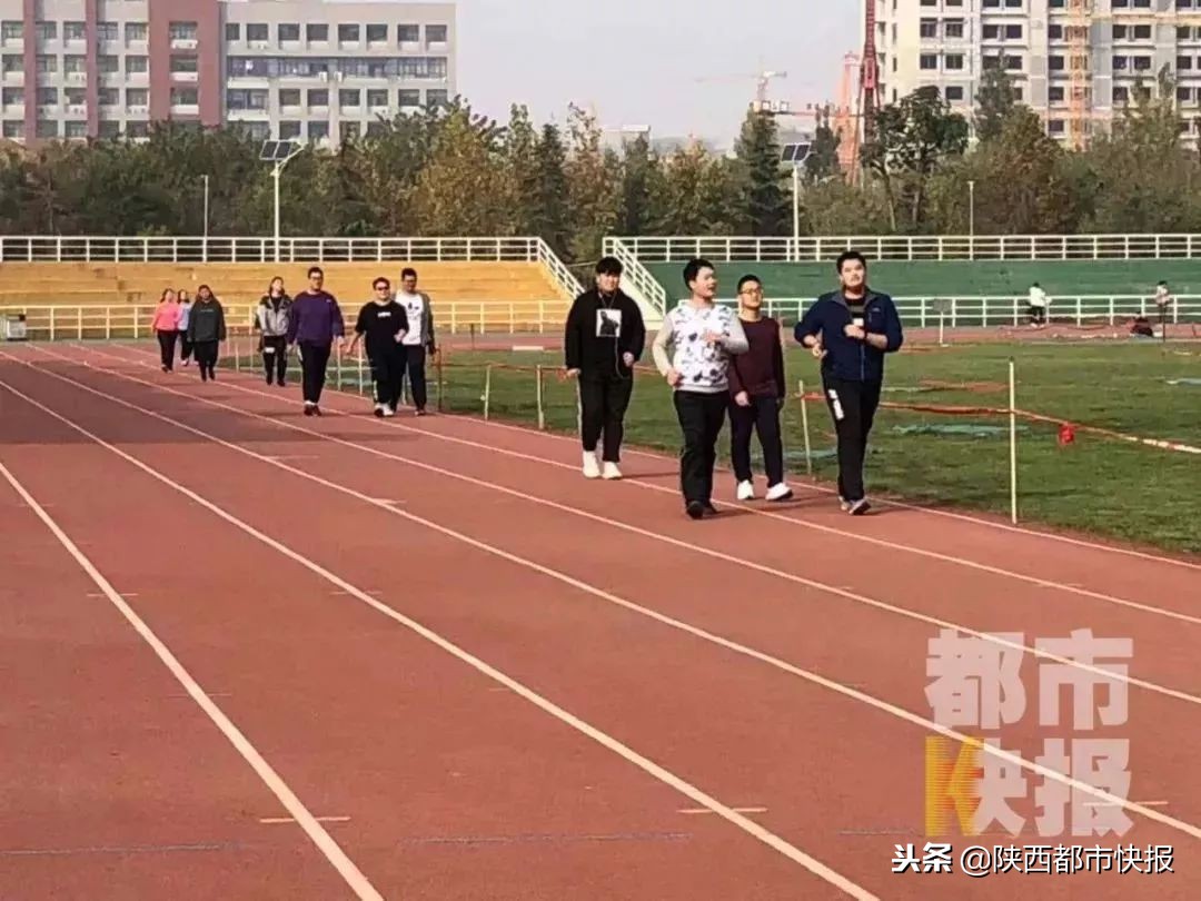 继爬树课之后，西北大学的“胖胖班”又火了！期末考试只用称体重