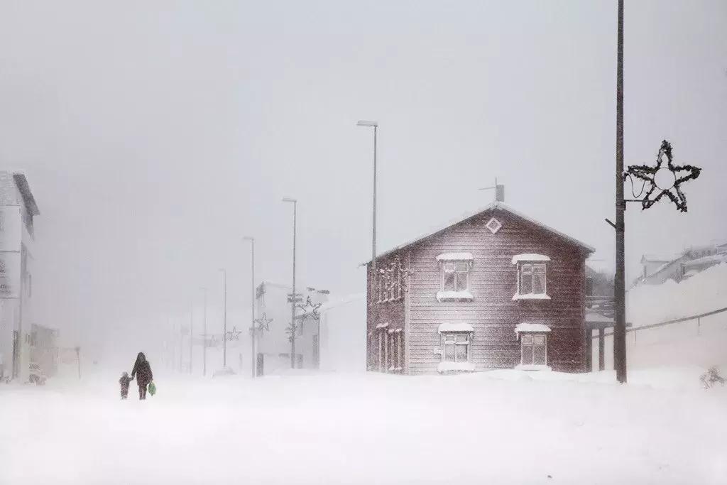 阴雨天怎么拍风景视频,下雨天如何拍出氛围感大片