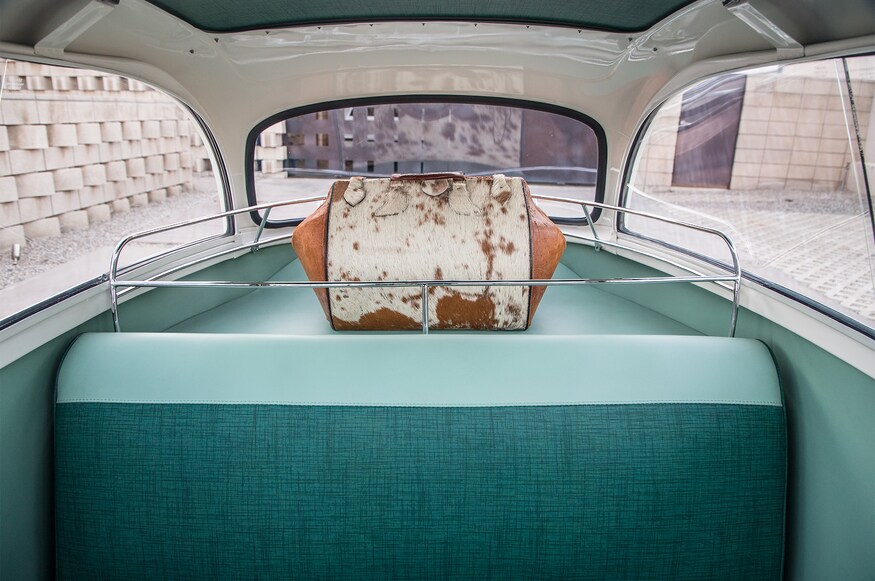 宝马金河星全封闭三轮摩托车,宝马摩托车k1800gt正三轮