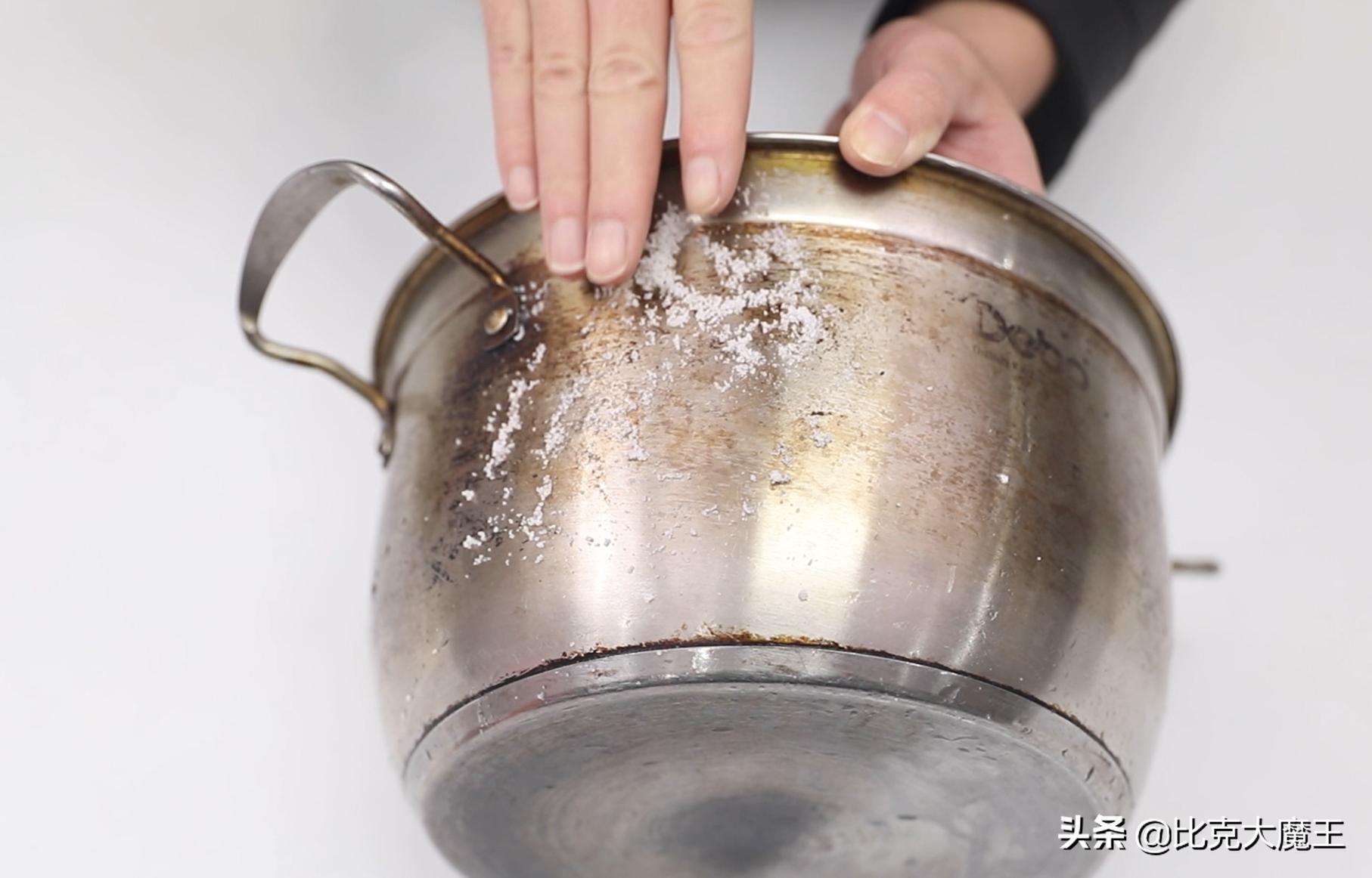 不锈钢锅去黄渍小妙招,不锈钢锅黄渍洗不掉教你一招