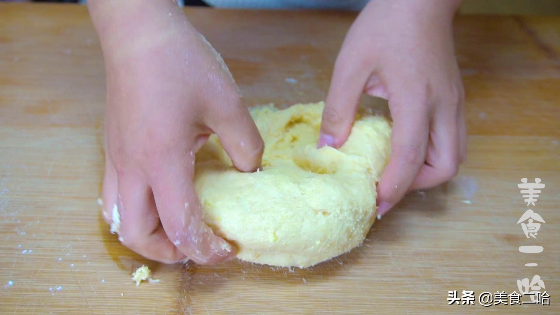 最新吐司面包做法用烤箱,整个吐司面包的烘焙方法