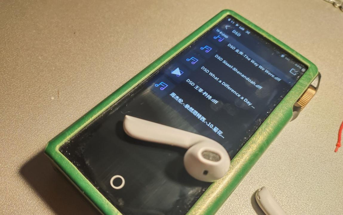 入门式和旗舰蓝牙耳机区别,性能好又不花哨的蓝牙耳机