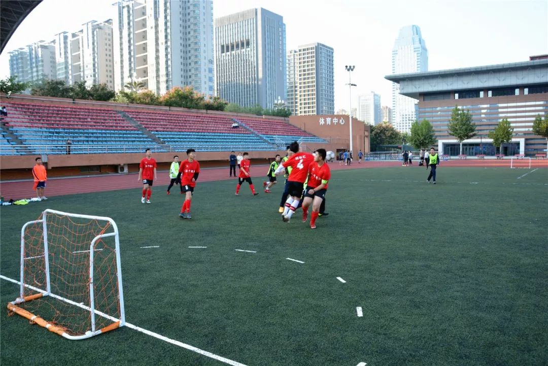 西安中学足球班赛,西安市学生足球联赛比赛