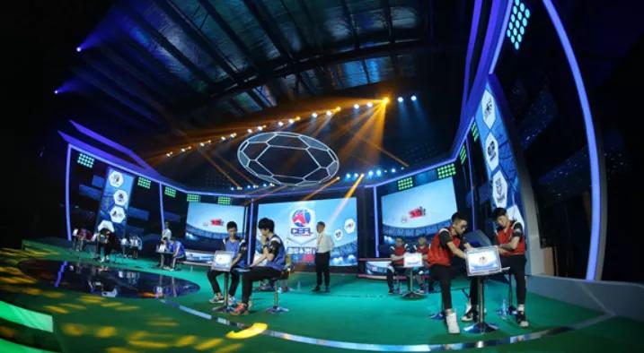 中国足球下一场比赛在哪里,中国足球球迷万人空巷