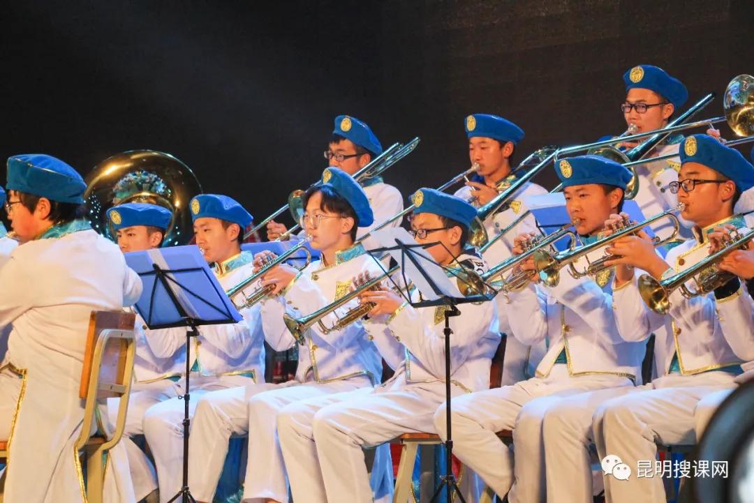 昆明第十中学白塔校区初一,昆明中学实力排名前十名