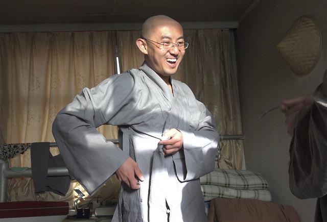 一大学生因感情受挫，遁入五台山，一心向佛，他现在状况如何？