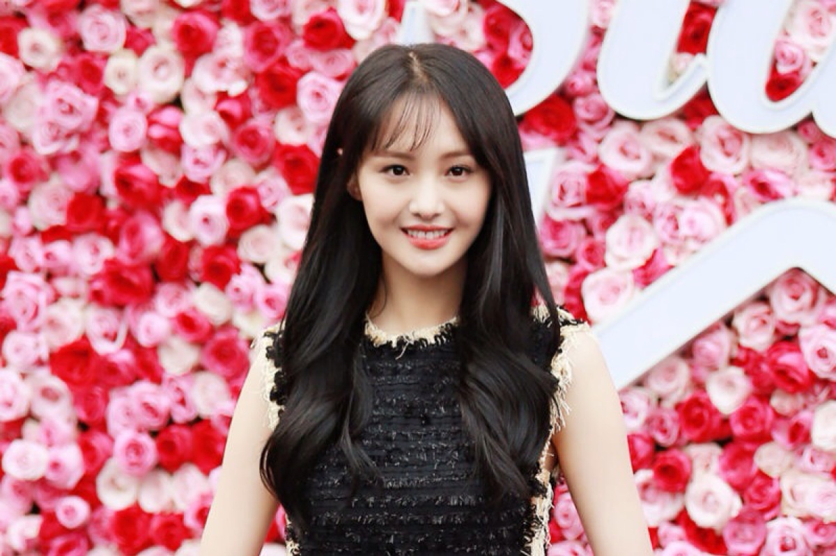 高以翔去世前和粉丝互动,高以翔去世一个月女友首发文