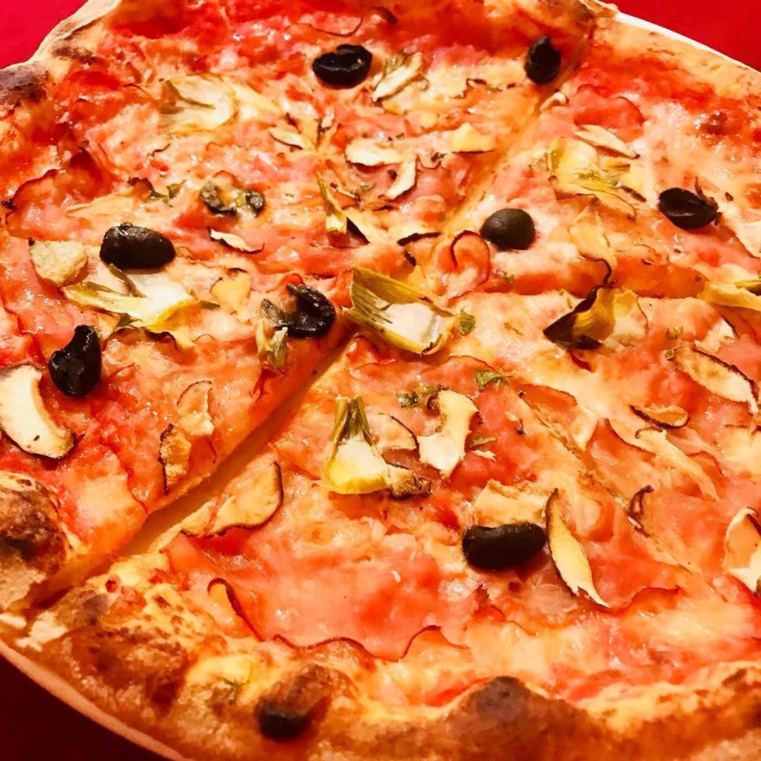 这家意大利西餐厅老板亲自主厨，开了9年，不少青岛人都吃过