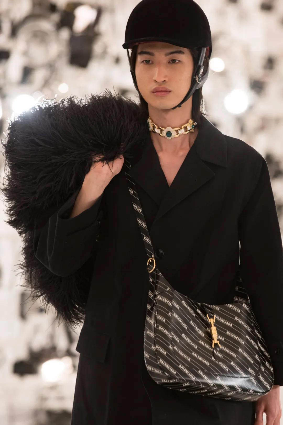 gucci和balenciaga联名,gucci和balenciaga鞋子哪个好