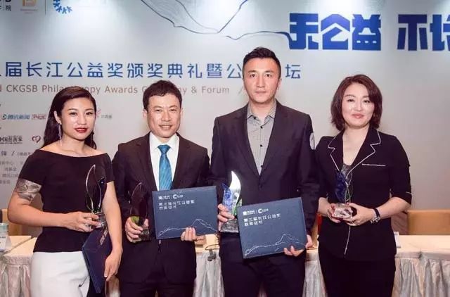 17岁争议入选国家队却如流星破格读硕士今成长沙足协副主席