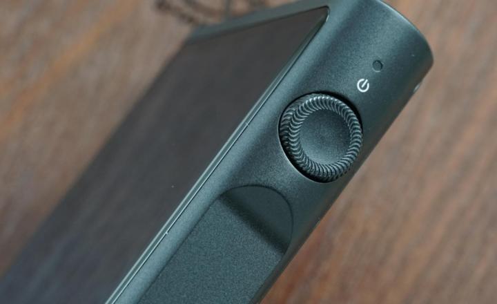 拥有一台苹果手机和华为手机,又一款华为手机新机