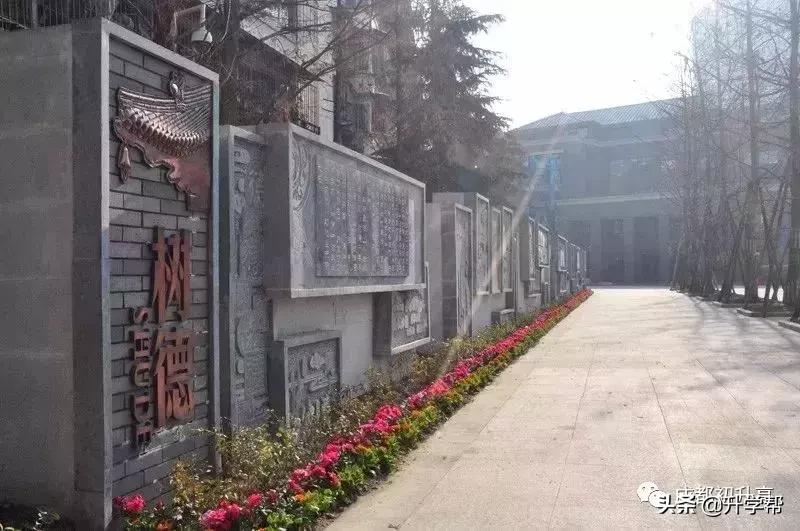 成都校园高颜值,成都环境最好的高中