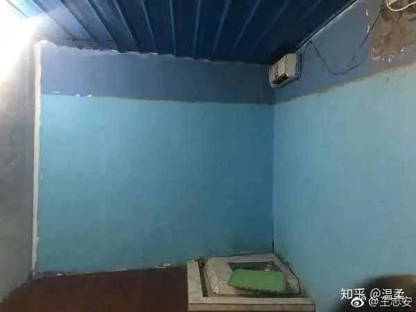 用体罚、殴打“治疗”抑郁症的游学营，把一群孩子逼到自杀了