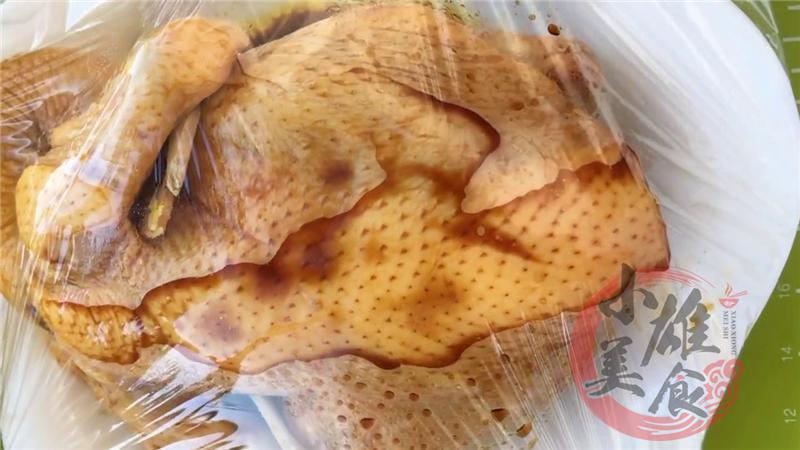 媳妇教我把一整只鸡放进电饭锅，不用放水，出锅后一家人流口水