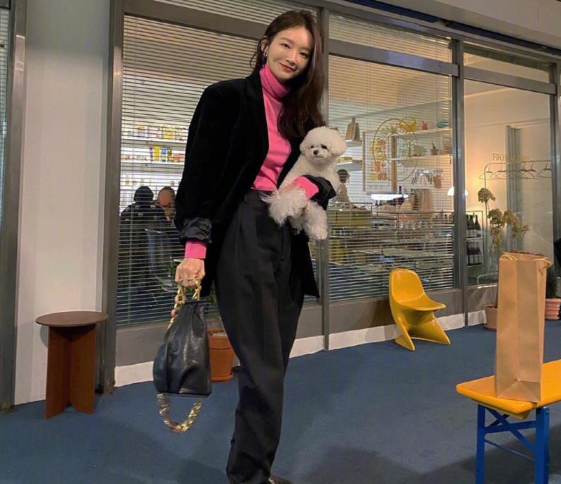 韩国美女歌手姜敏京,韩国美女明星姜敏京