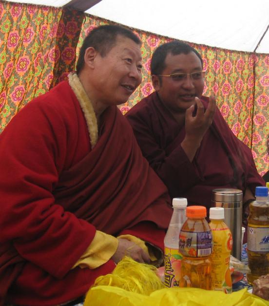 强奸多名“女弟子”,疯狂敛财:这些“活佛”的罪恶和身份,让你震惊