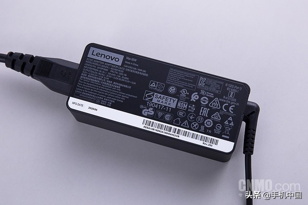 谁是13寸轻薄本最强者？两大市场主力产品决战紫禁之巅