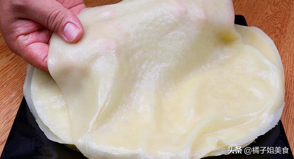 不洗面不揉面在家轻轻松松做凉皮,低筋面粉和面做100种简单零食